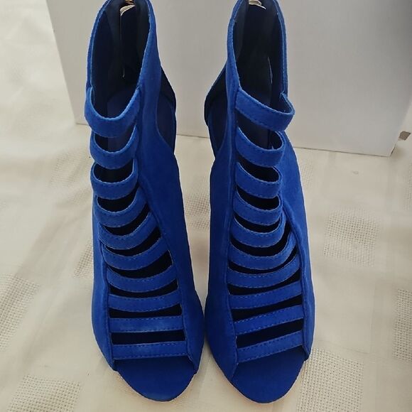 Eric Michael Blue Strappy Heels - Picture 15 of 15